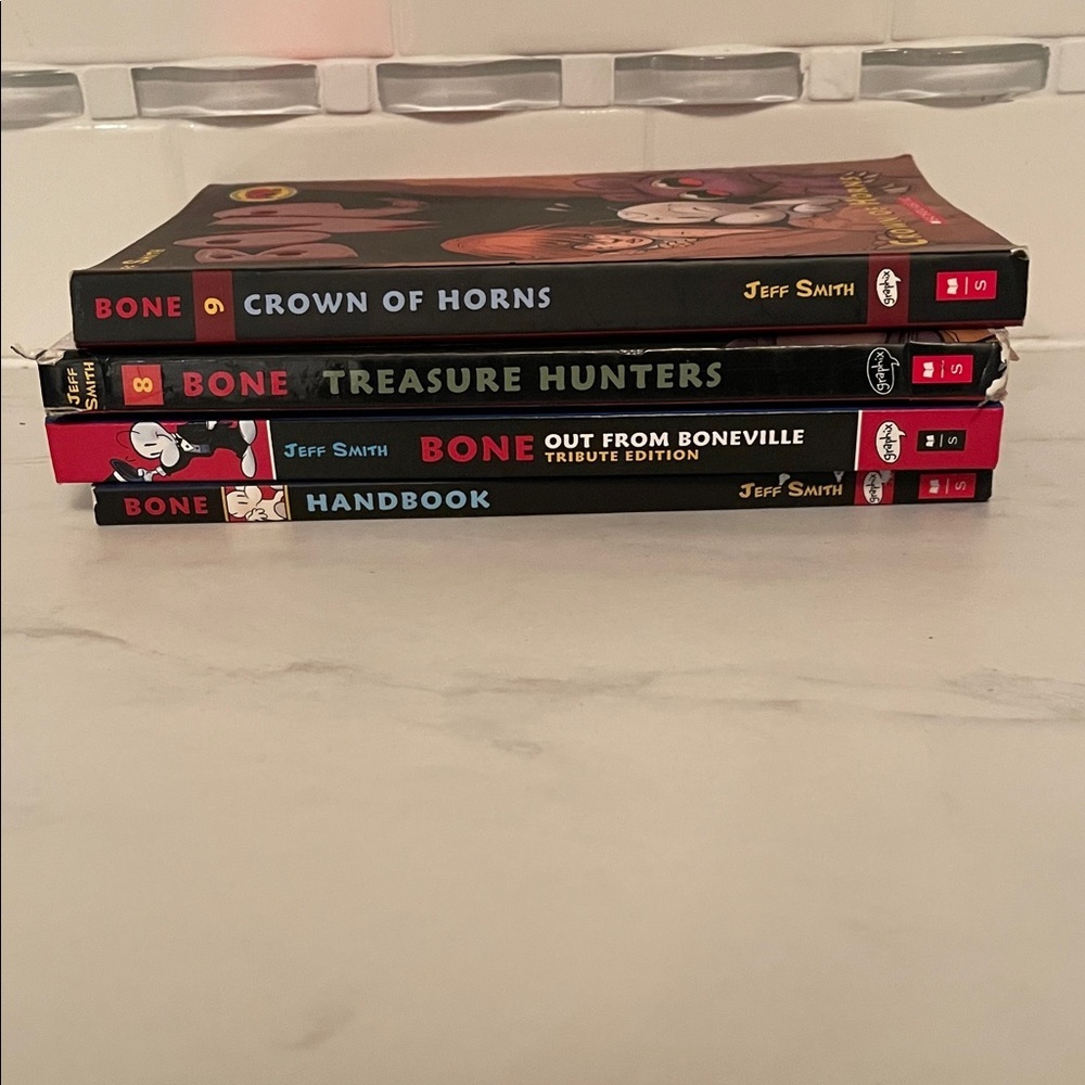 Bone Graphic Novel books in use condition